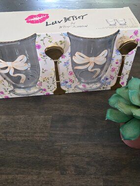 New Design Line Luv Betsey Johnson Glass Mugs & gold heart spoons